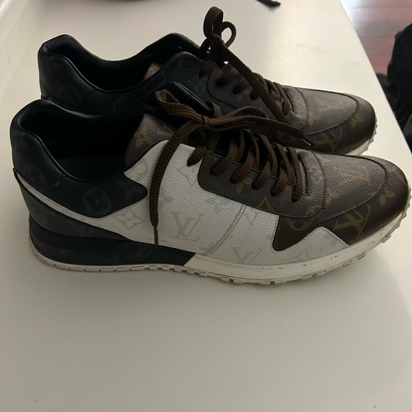 Louis Vuitton ‘Tri-Color’ Run Away Sneaker Men’s Size 12 Excellent Condition - Picture 3 of 9